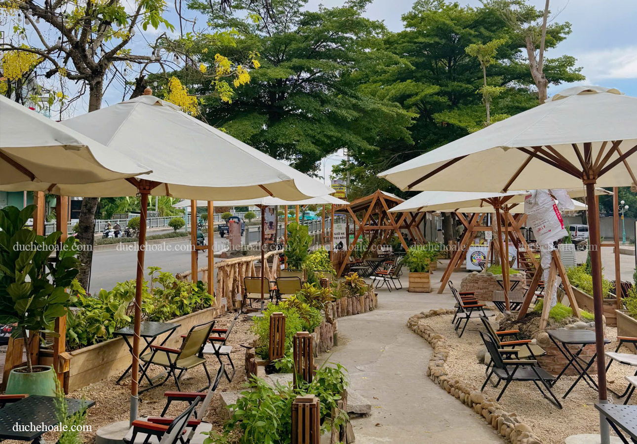Ô che nắng lề cafe 2